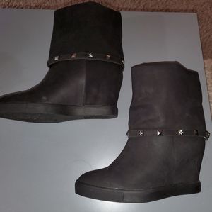 Jennifer Lopez wedge booties